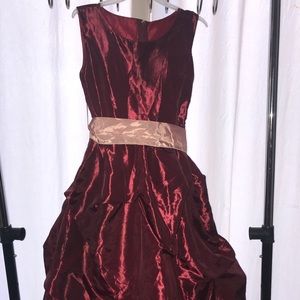 Junior girls holiday formal costume dress!